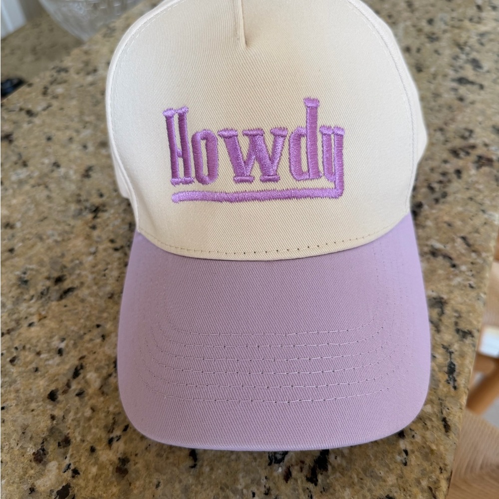 NEW Howdy Embroidered Two-Tone Trucker Hat - Cream & Lilac